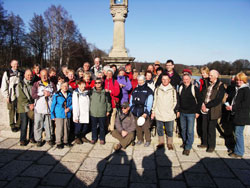 Gruppenbild auf der Fischhofbr&uuml;cke Tirschenreuth