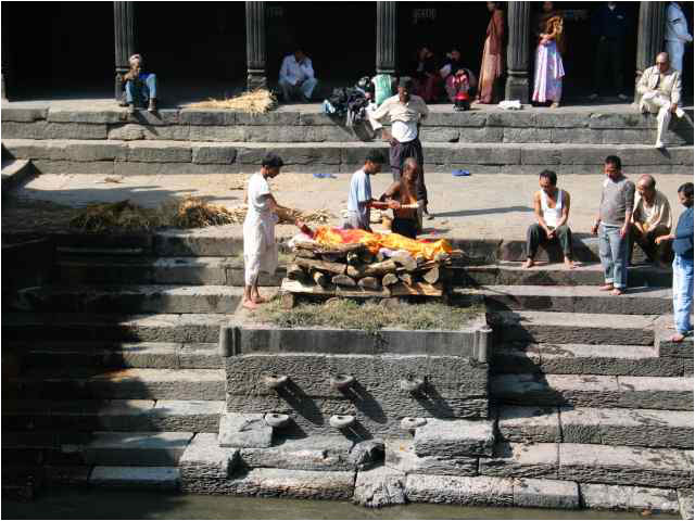 Verbrennungsst?tte am Bagmathi-River in Pashupadinath.