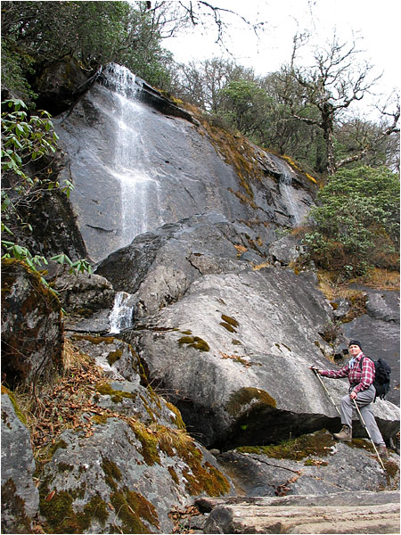 Viele Wasserf?lle begleiten uns am Wegesrand.