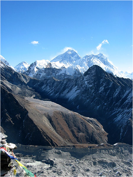 ...der Mt. Everest im Morgenlicht...