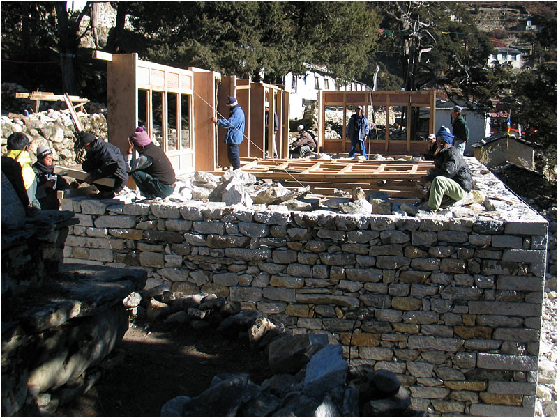 Sherpa-Baustelle -eine neue Lodge entsteht !