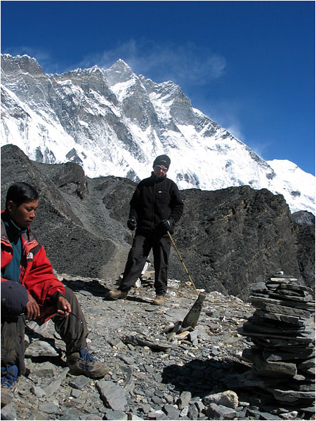 Gudrun auf dem Chhokung Ri (5.550m).