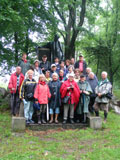 Landeskundliche Exkursionsgruppe Weimar am Adalbert-Stifter-Denkmal Landeskundliche Exkursionsgruppe Weimar am Adalbert-Stifter-Denkmal