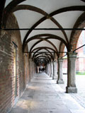 Arkaden hinter dem Rathaus von Lübeck Arkaden hinter dem Rathaus von Lübeck