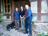 die "weiblichen" Eigentmer des alten Forsthauses (Restauratoren-Atelier)