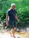 nur Insider Hr. Michel findet Flussmuscheln 