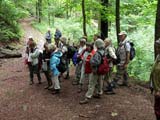 Erluterungen vor der Hochwaldgrotte