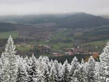 Blick vom Turm aus dem Winter in den Herbst