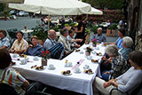 nach geschaffter Wanderung ist gut essen !  im Cafe "Fettnpfchen" Unterm Haus