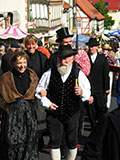 Herr von der Tann - mit 87 Jahren auch beim Umzug