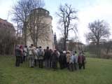 Beginn der Wanderung an der groen Esche hinter der Anna-Amalia-Bibliothek, ...