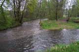 Muendung der Apfelstaedt (von rechts) in die Gera