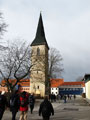 Nur der Turm der St.-Petri-Kirche ist 1945 briggeblieben