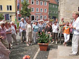 in Wunsiedel - der Geburtsstadt von Jean Paul am Denkmal des Dichters