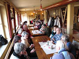 das Mittagsmahlbild der Wandergruppe im Brauhaus Kthen