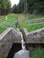 Kunstgraben - Auslaufbauwerk am Filzteich, dem ltesten knstlichen Staudamm Sachsens