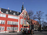 Rathaus mit interesanten Uhr