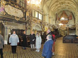 2011 durfte man in der Kirche noch fotografieren - Blick in das Kirchenschiff 2011 durfte man in der Kirche noch fotografieren - Blick in das Kirchenschiff