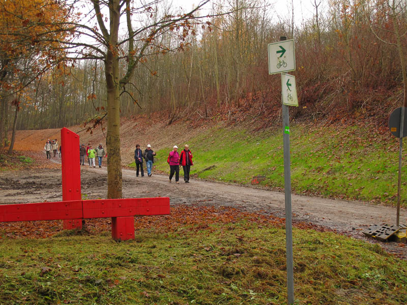 Wanderung am Bahndamm zum Ilmradweg