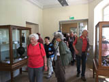 im Gaertnerhaus entsteht eine kleine Ausstellung historischer Gaertnereiwerkzeuge.