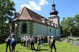 Auszenansicht der St. Dionysius-Kirche mit interessanten Sagengeschichten.