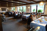 Alle warten auf das schmackhafte Abendessen im Hotel Sonnenhof! Alle warten auf das schmackhafte Abendessen im Hotel Sonnenhof!
