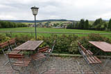 weite Sicht vom Buchenparkplatz ueber Hinterhermsdorf zum Weifberg!