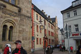 Blick in die Straszen der Altstadt an der Marktapotheke