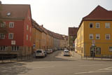 Die Ferdinand-Freiligrath-Straße - Ersatzbauten der abgerissenen Bebauung der Gauforumsfläche - vormals als X-Straße bezeichnet.